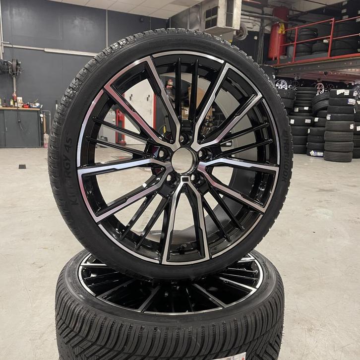 19" Velgen BMW 1-Serie F40 F20 555M + Hankook  Allseason, Auto-onderdelen, Banden en Velgen, Banden en Velgen, All Season, 19 inch