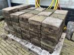 GRATIS: Klinkers beton 20x20. 5,5 cm dik ruim 10m2, Tuin en Terras, Beton, Gebruikt, Ophalen, Klinkers