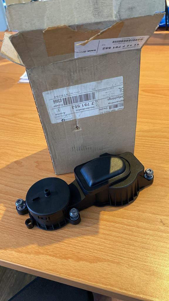 Ontluchting nokkenas behuizing E46 318d/320d M47, Auto-onderdelen, Motor en Toebehoren, BMW, Nieuw, Ophalen of Verzenden