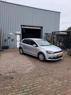 Volkswagen Polo 2016 Grijs, 21 km/l, Stof, Zwart, 955 kg