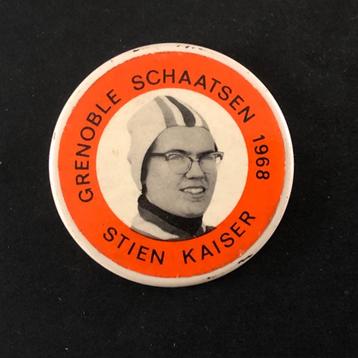 Button Grenoble 1968 Schaatsen Stien Kaiser beschikbaar voor biedingen