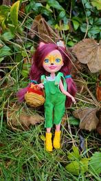 Gepimpte Enchantimal pop., Kinderen en Baby's, Speelgoed | Poppen, Ophalen of Verzenden, Zo goed als nieuw, Barbie