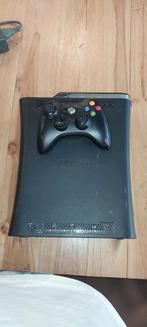 Xbox 360 met, Spelcomputers en Games, Spelcomputers | Xbox 360, Ophalen of Verzenden, Zo goed als nieuw, 360 S