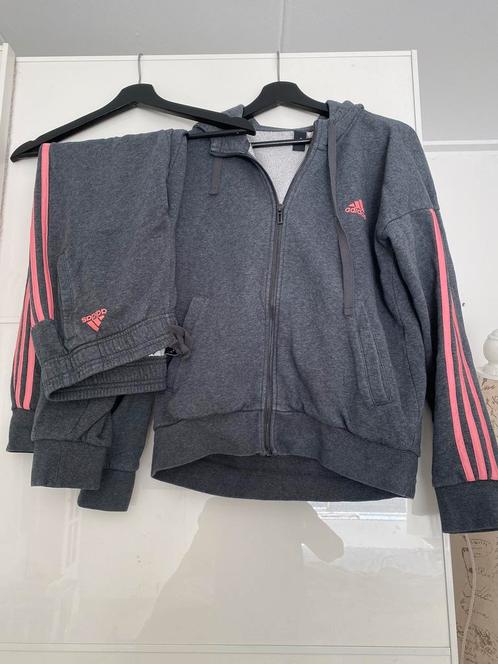 Joggingpak/huispak Adidas grijs roze S36, Kleding | Dames, Huispakken, Zo goed als nieuw, Maat 36 (S), Grijs, Ophalen of Verzenden