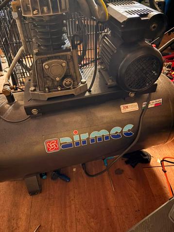Compressor 300 liter beschikbaar voor biedingen