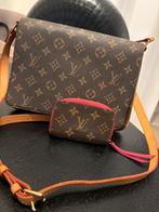 Louis vuitton tas, Sieraden, Tassen en Uiterlijk, Tassen | Damestassen, Ophalen of Verzenden, Zo goed als nieuw, Bruin, Handtas