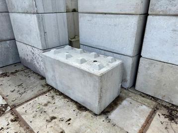 Beverblock stapelbare lego betonblokken