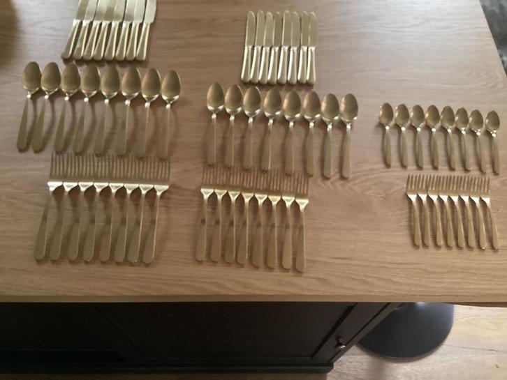 Royal van Kempen & Begeer 8 p bestek 64 delig 18-10 Goud, Huis en Inrichting, Keuken | Bestek, Nieuw, Bestekset, Overige materialen