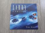 CD  Larry Carlton - The gift (1996), Cd's en Dvd's, Ophalen, 1980 tot heden, Zo goed als nieuw, Jazz