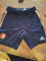Korte broek feyenoord mt 140, Sport en Fitness, Voetbal, Ophalen of Verzenden, Gebruikt, Broek