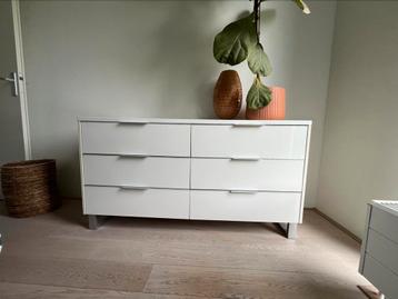 Wit dressoir / ladenkast
