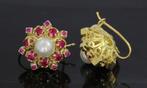 Robijn met parel fraai luxe gouden set dames oorbellen, Voordeelsieraden, Ophalen of Verzenden, Zo goed als nieuw, Met edelsteen