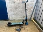 Elektronische step met oplader, voor kind tot 50kg, Fietsen en Brommers, Steps, Ophalen of Verzenden, Zo goed als nieuw, Elektrische step (E-scooter)