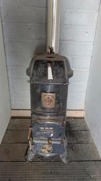Oude kachel in werkende staat, Huis en Inrichting, Kachels, Ophalen, Gebruikt, Hout, Houtkachel