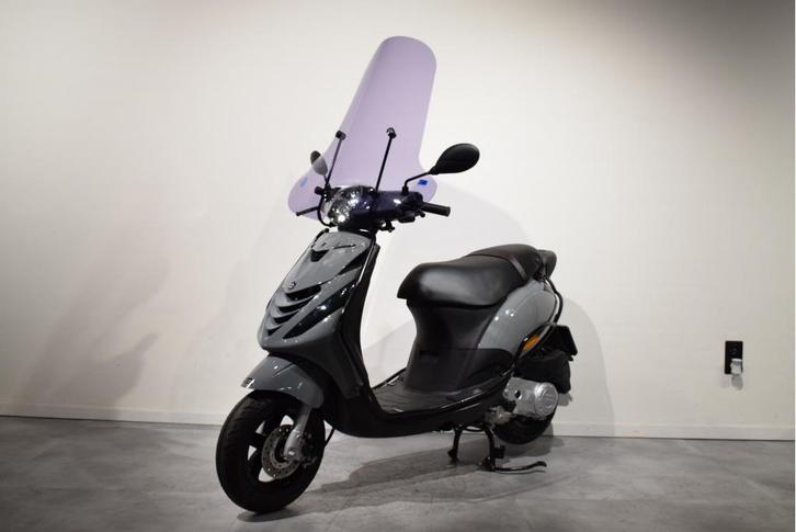 Piaggio Zip SP-Line | Nardo Grey | NIEUW, Fietsen en Brommers, Scooters | Piaggio, Nieuw, Zip, Ophalen of Verzenden