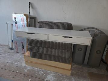 Gratis IKEA Ekby Alex bureau/ladekast - beschadigd