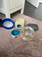 Hamster spullen (looprad,zandbak,voerbak,hamsterbal,huisje), Ophalen, Zo goed als nieuw