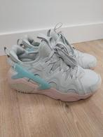 Nike air Huarache gympen, grijze sneakers 39, Kleding | Dames, Schoenen, Grijs, Ophalen of Verzenden, Zo goed als nieuw, Sneakers of Gympen