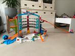 Hotwheel garage met plek voor 32 auto’s, Kinderen en Baby's, Speelgoed | Racebanen, Ophalen of Verzenden, Zo goed als nieuw, Handmatig