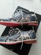 Lerora schoenen. schoenen slangenmotief. blauw/zwart/wit, Kleding | Dames, Blauw, Ophalen of Verzenden, Lerora, Sneakers of Gympen
