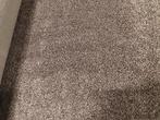 Mooie coupon donker beige 500 x 500 met klein foutje, Huis en Inrichting, Stoffering | Vloerbedekking, Ophalen, Beige, Nieuw, Minder dan 10 m²