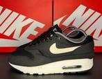 Nike Air Max 1 ID Black White mt. 39, Kleding | Heren, Zwart, Nike, Ophalen of Verzenden, Sneakers of Gympen