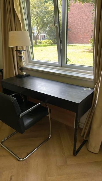 Bureau met 2 lade’s Mick v Ikea, B 142 x H 75 cm D 50  cm beschikbaar voor biedingen