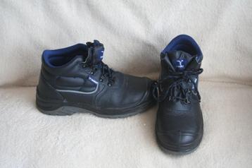 Elten veiligheidsschoenen, maat 42.  beschikbaar voor biedingen