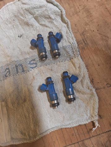 Subaru STI blauwe injectoren beschikbaar voor biedingen