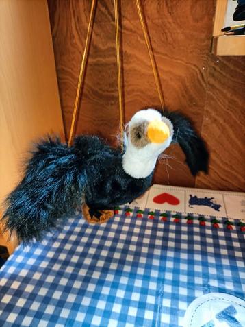 Gier vogel aan touwtjes als marionet 23 cm  beschikbaar voor biedingen