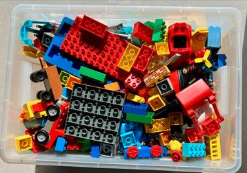 LEGO Duplo Stenen + Bouwplaat beschikbaar voor biedingen