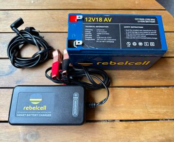 Rebelcell 12V18A + lader + tas beschikbaar voor biedingen