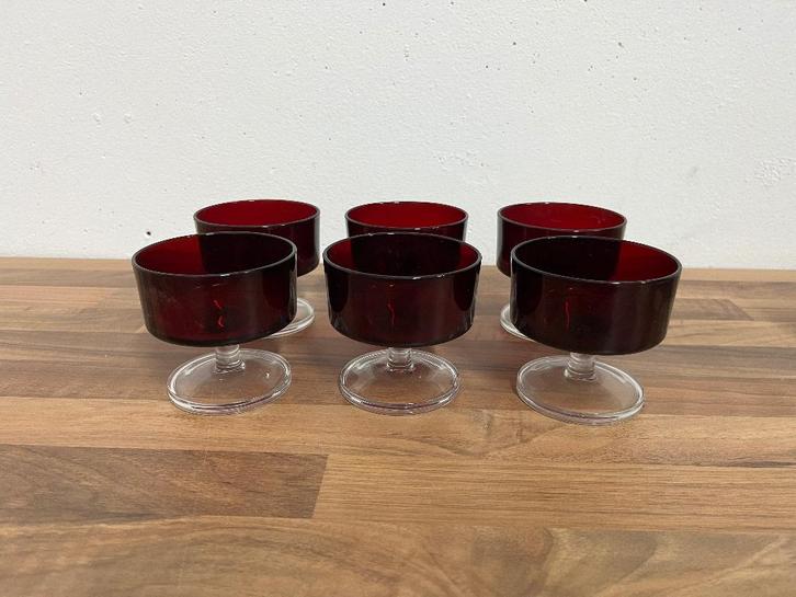 Luminarc coupes | champagne glazen | robijnrood | 6 st, Verzamelen, Retro, Huis en Inrichting, Ophalen of Verzenden
