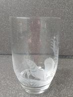Mooi gegraveerd kristallen glas met afbeelding kornhoen, Antiek en Kunst, Antiek | Glas en Kristal, Ophalen