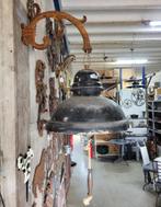 Grote klassieke gietijzeren deurbel bel aan een beugel, Verzenden, Zo goed als nieuw