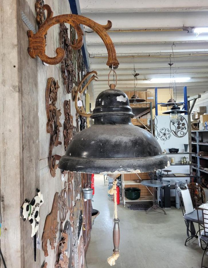 Grote klassieke gietijzeren deurbel bel aan een beugel, Huis en Inrichting, Deurbellen, Zo goed als nieuw, Verzenden