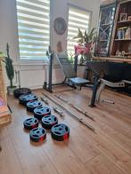halterbank met stangen en gewichten, Sport en Fitness, Fitnessmaterialen, Ophalen, Zo goed als nieuw, Fitnessbank