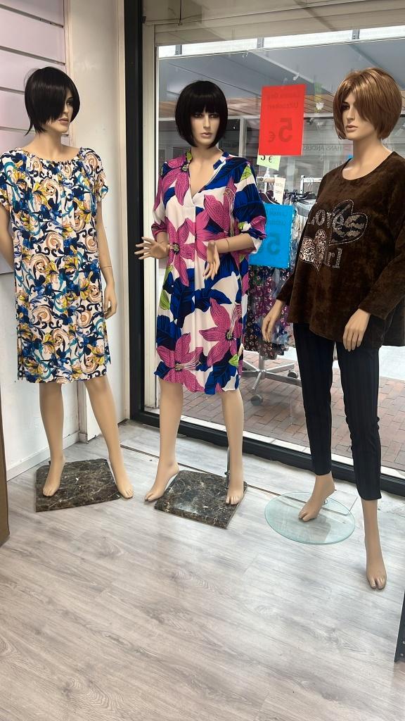 Etalagepoppen, slatwall accessoires en kassa accessoires, Zakelijke goederen, Kantoor en Winkelinrichting | Winkel en Inventaris