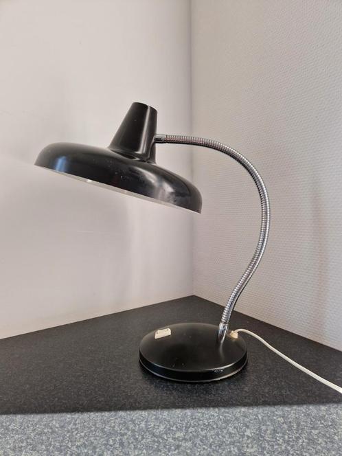 Vintage Tafellamp Hala Zeist Bauhaus StijI, Huis en Inrichting, Lampen | Tafellampen, Zo goed als nieuw, Minder dan 50 cm, Ophalen of Verzenden
