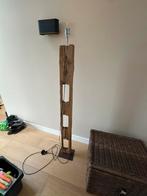 Robuust houten staande lamp, Ophalen of Verzenden, Zo goed als nieuw