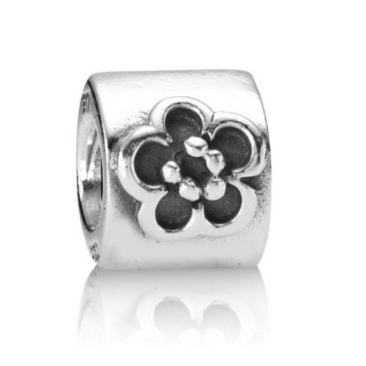 Pandora zilveren bloem bedel, Sieraden, Tassen en Uiterlijk, Bedels, Zo goed als nieuw, Pandora, Zilver, 1 bedel, Ophalen of Verzenden