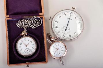 Lot van 3 zakhorloges/stopwatch.  beschikbaar voor biedingen
