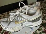 Sportschoenen Wit/Goud maat 36,5. Goed als nieuw!, Nike, Ophalen of Verzenden, Zo goed als nieuw, Wit