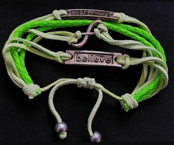 NIEUW! Ibiza style.Leren,verstelbare groene armband.. beschikbaar voor biedingen