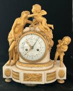 Mooie Louis Seize pendule, met datum aanduiding., Ophalen of Verzenden