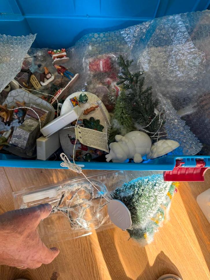 Gigantisch Kerstdorp Compleet met Accessoires!, Diversen, Kerst, Zo goed als nieuw, Ophalen