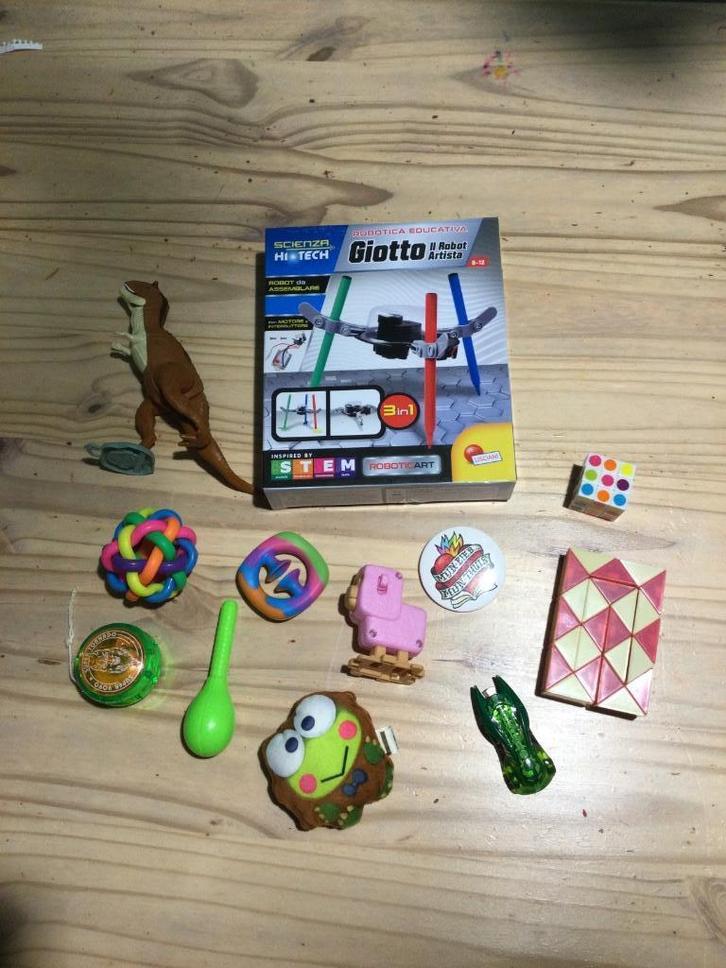 speelgoed veel, robotkunstenaar giotto., Kinderen en Baby's, Speelgoed | Houten speelgoed, Gebruikt, Overige typen, Ophalen of Verzenden