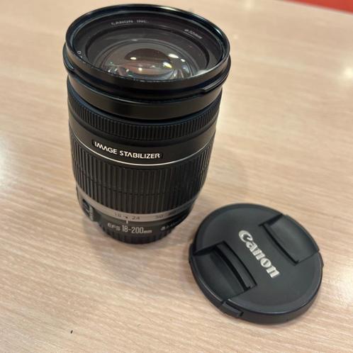 Canon EFS 18-200Mm F3.5-5.6 IS in prima staat, Audio, Tv en Foto, Fotografie | Lenzen en Objectieven, Zo goed als nieuw