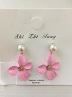 Shi Zhi Fang kleine roze bloemetjes parel steker oorbellen, Overige materialen, Nieuw, Ophalen of Verzenden, Roze