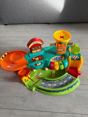 Vtech toettoet garage en racebaan, ook losse autootjes beschikbaar voor biedingen